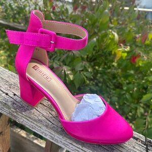 IDIFU Vibrant Pink Ankle Strap Heels